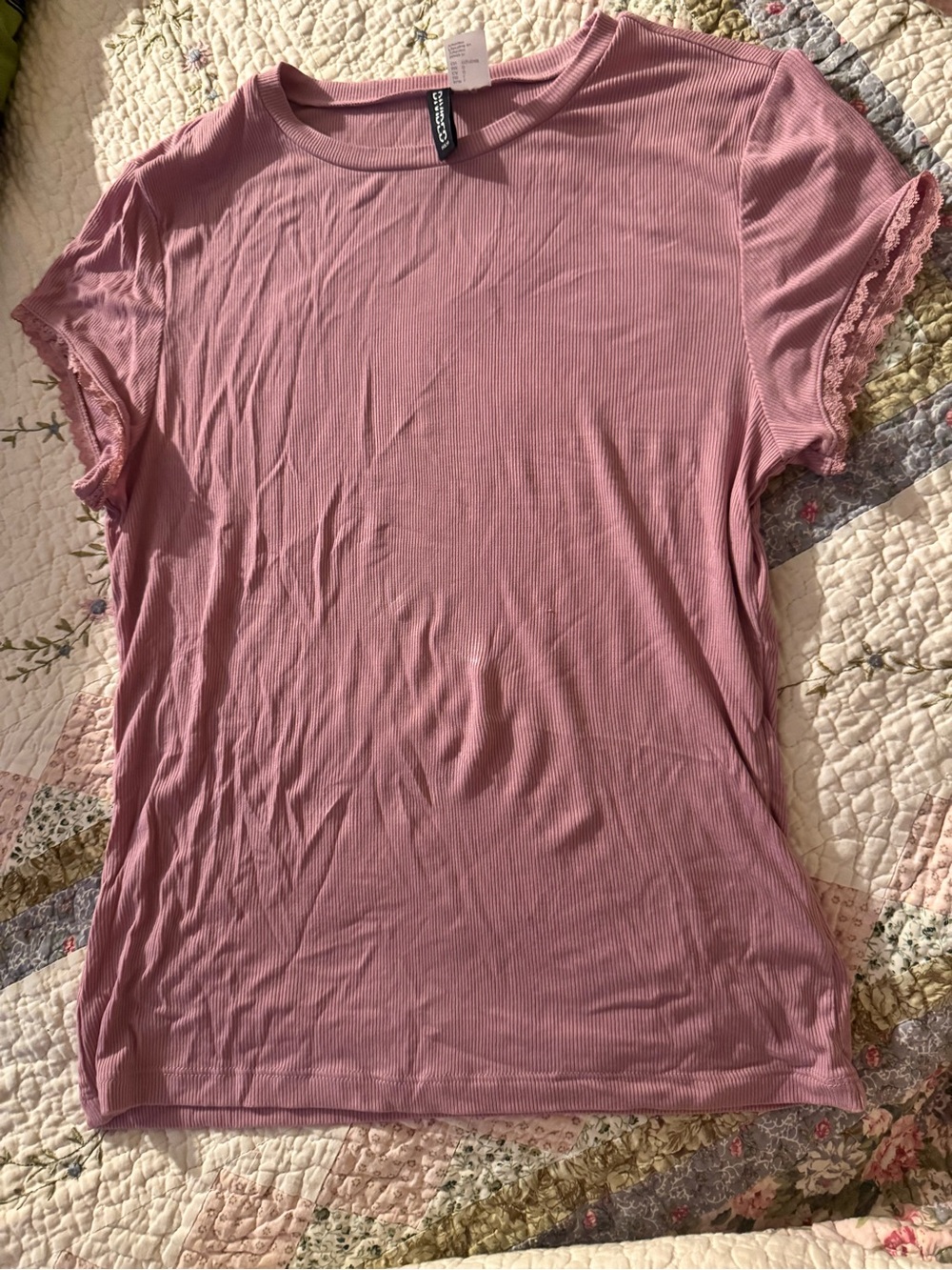 H&M Pink Ribbed Lace-Trim Short Sleeve Top